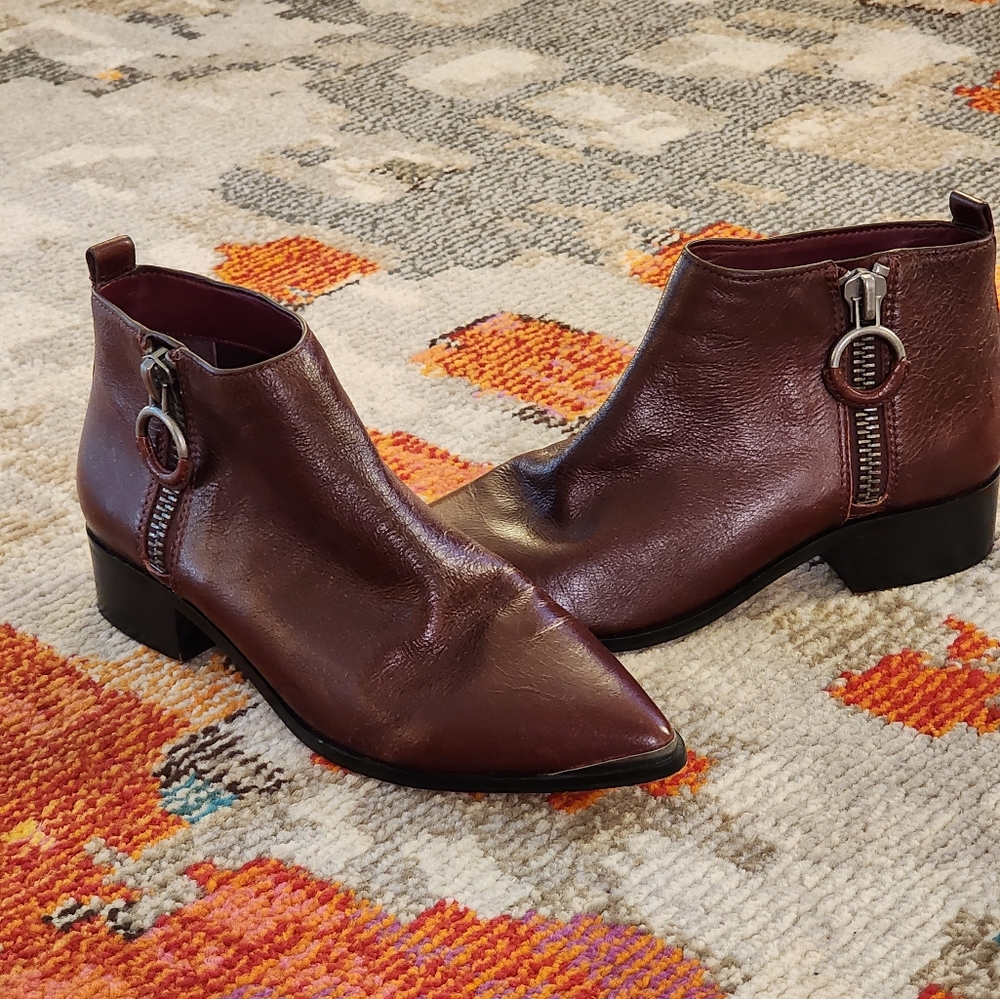 Vintage Brown/Burgundy Leather Ankle Boots w/Side Zipper